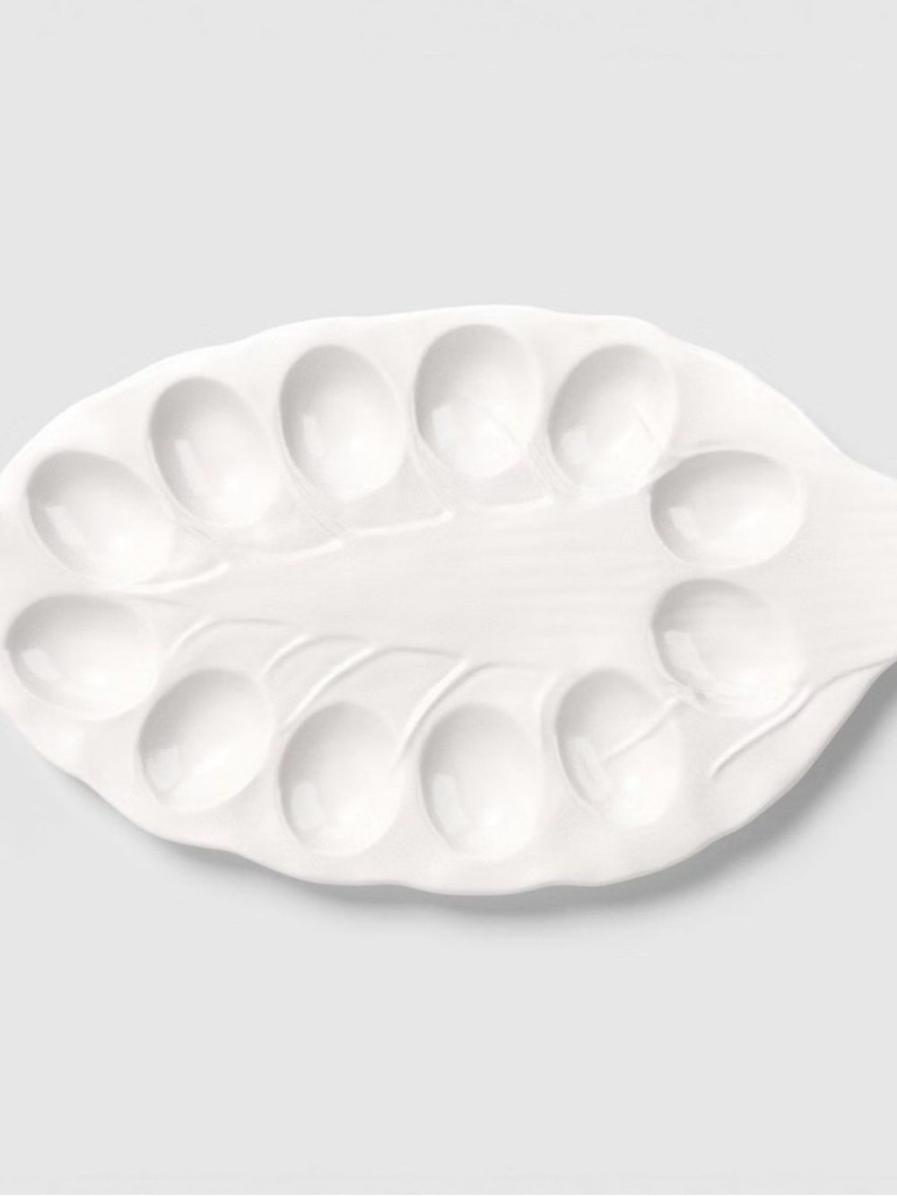 Stoneware Radicchio Egg Plate White – Threshold 2026